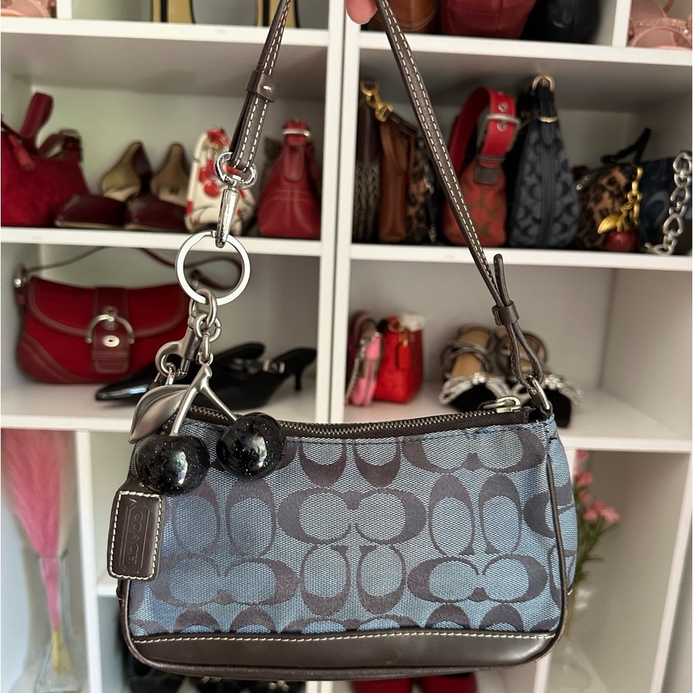 Coach y2k Blue Signature Demi Bag 🩵